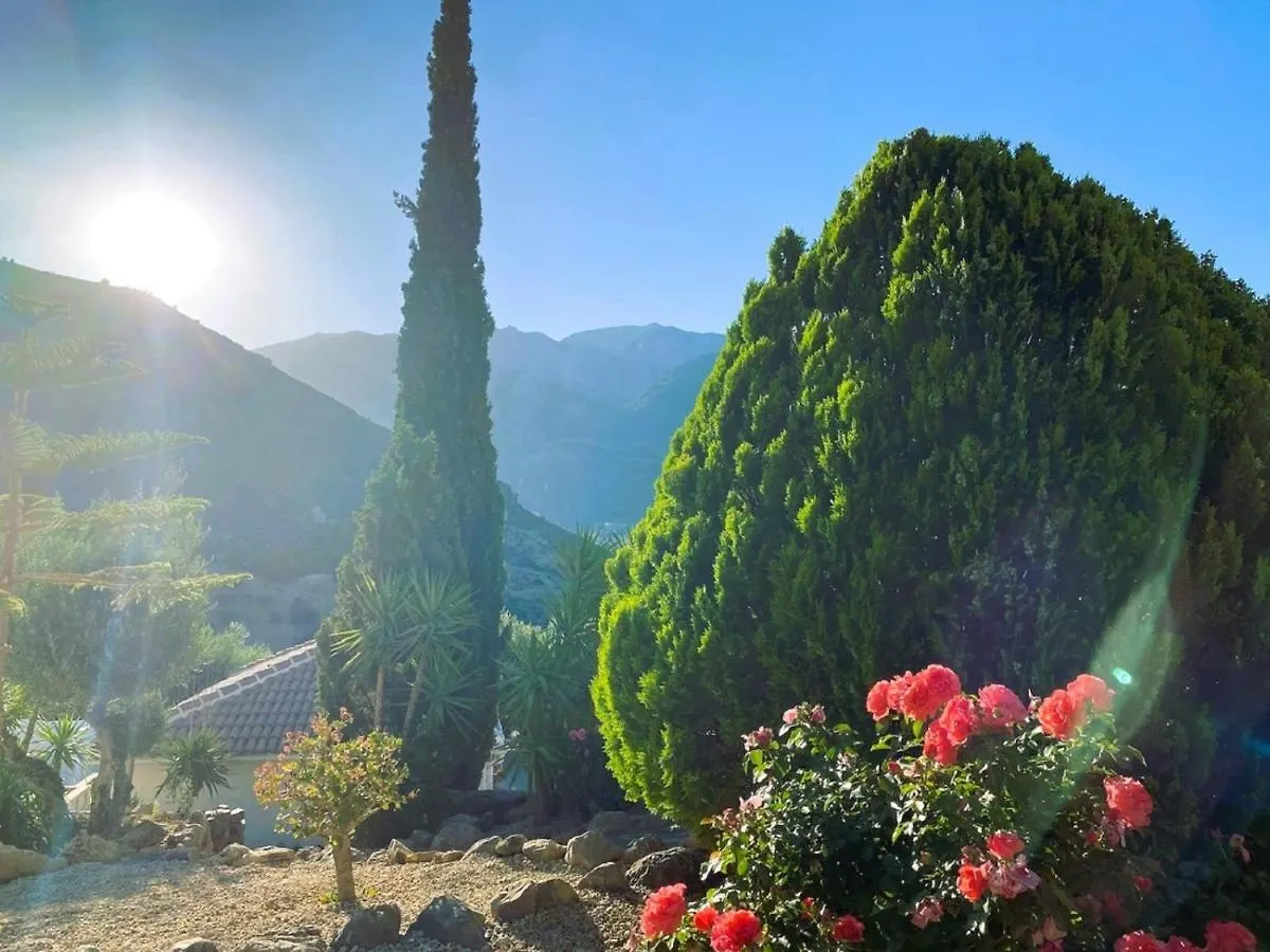 Country house Harmony Home Alcaucin Spain
