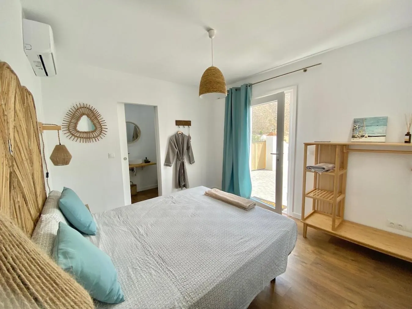 Harmony Home Alcaucin Country house