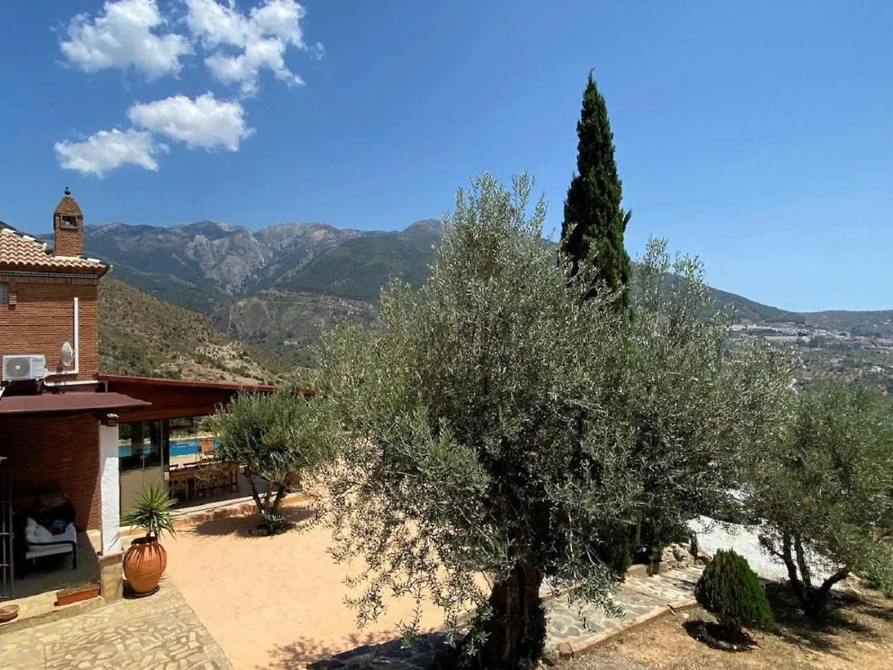 Harmony Home Alcaucin 0*,  Spain