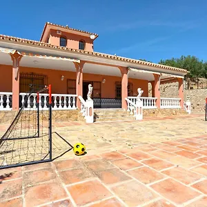 Сasa de vacaciones Casa Cortijillos, Alcaucín